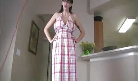 بهترین های مرطوب داستانهاي سكسي خانوادگي و کثیف در Clips4sale.com.