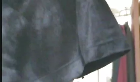 آماتور سکسی آسیایی از dildo استفاده می کند و داستانهاي سكسي لوتي سپس خروس را می خورد