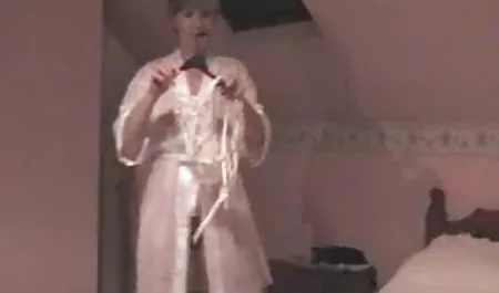 سبزه بزرگ Titted شکنجه می شود داستانهاي سكسي گروهي
